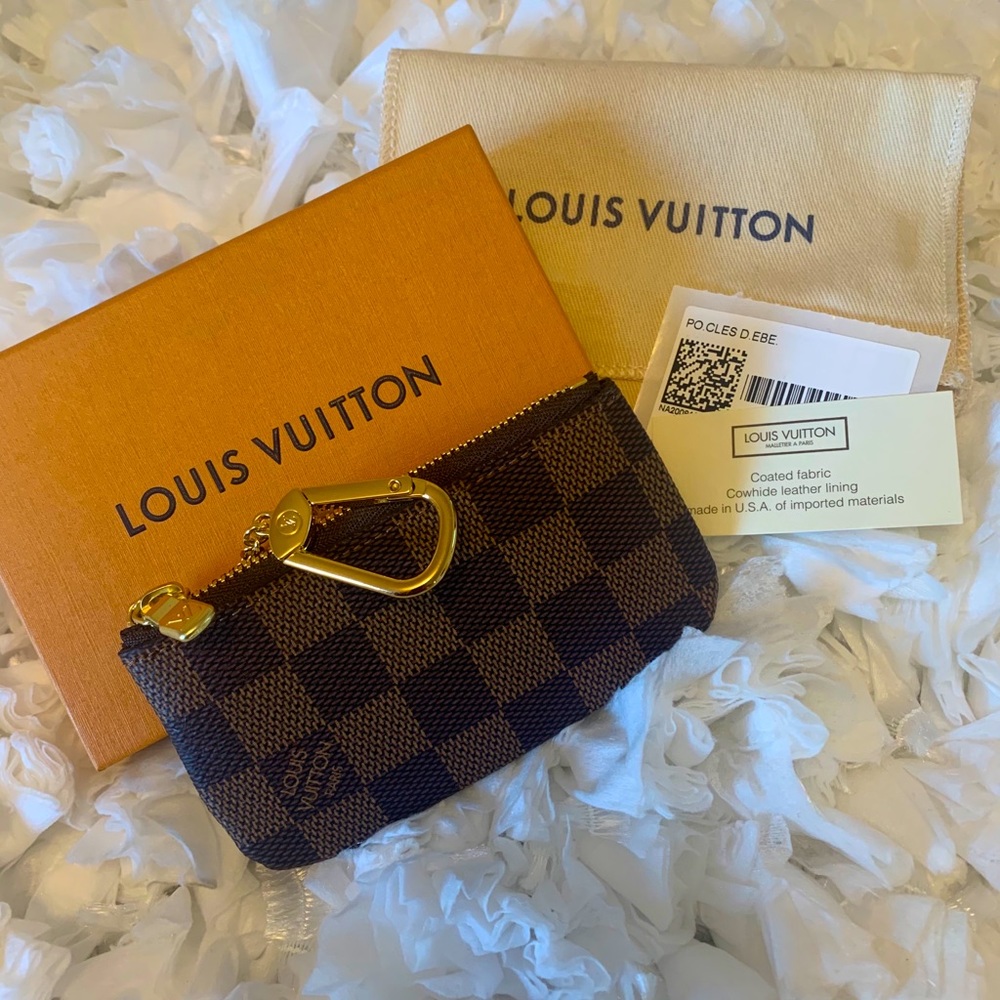 ❤️SOLD❤️💯AUTHENTICLOUIS VUITTON KEY POUCH
